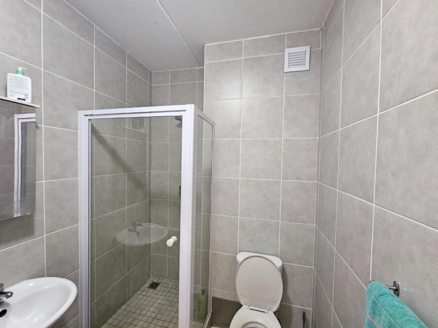 To Let 2 Bedroom Property for Rent in Dennesig Western Cape
